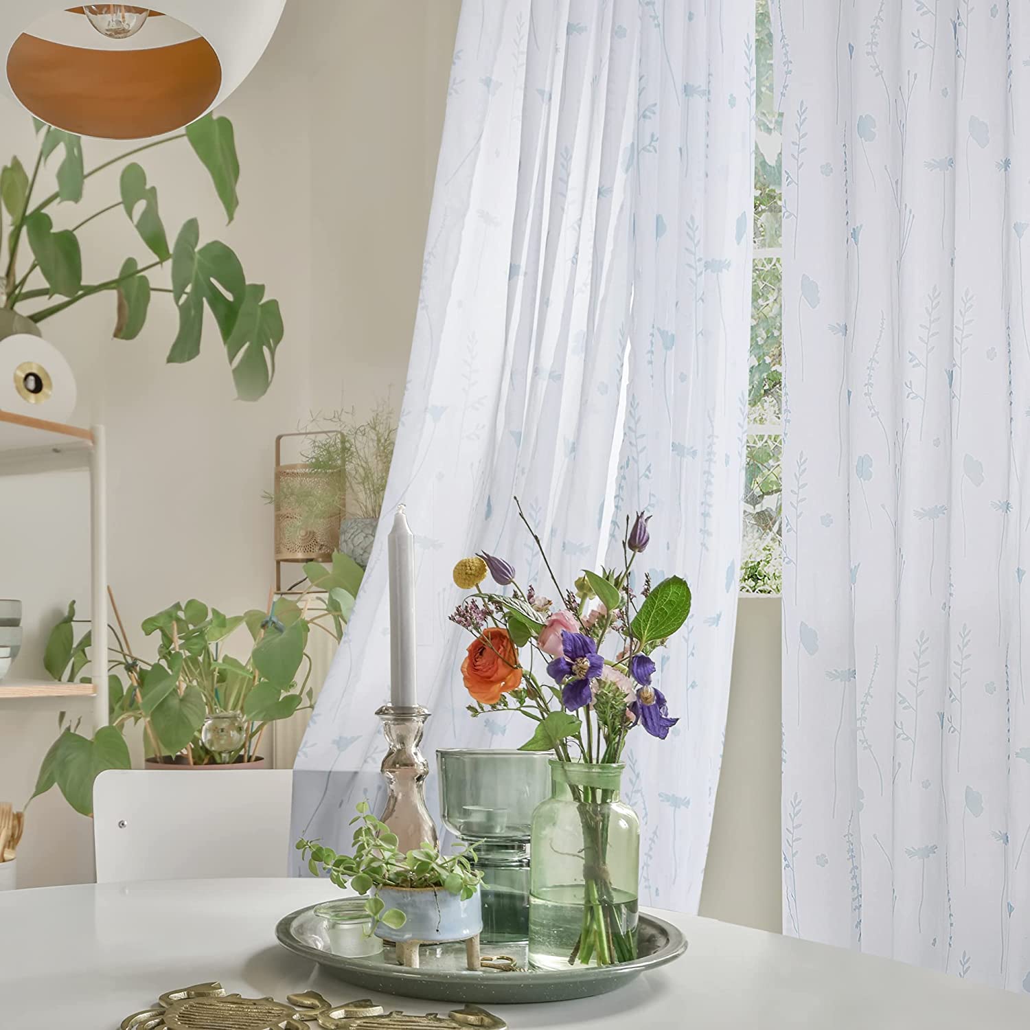 10 des plus belles fleurs bleues pour un jardin coloré toute l'année 10 des plus belles fleurs bleues pour un jardin coloré toute l'année
